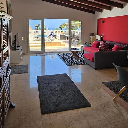 La Victoria: Tenerife North Coast With Private Pool